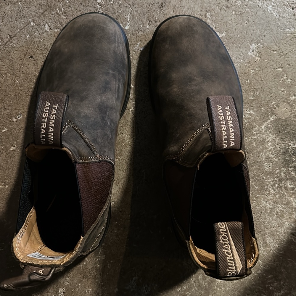 Blundstone size 5 (women 7.5-8) #585